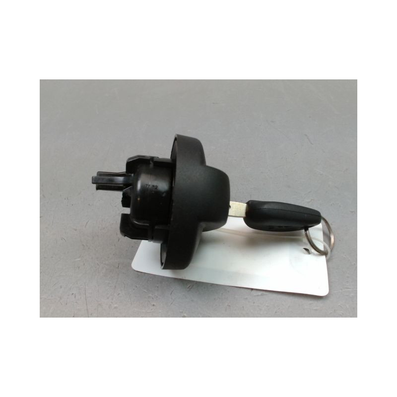 BOUCHON RESERVOIR A CARBURANT PEUGEOT 208 Phase 1 2012-...