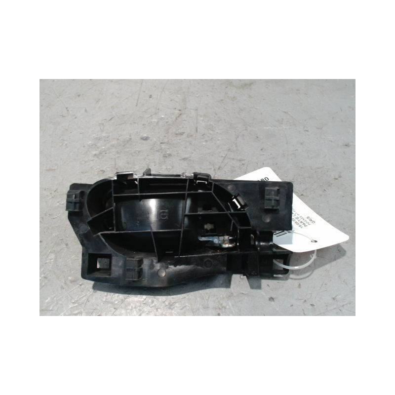 POIGNEE INTERIEURE PORTE AVANT GAUCHE PEUGEOT 208