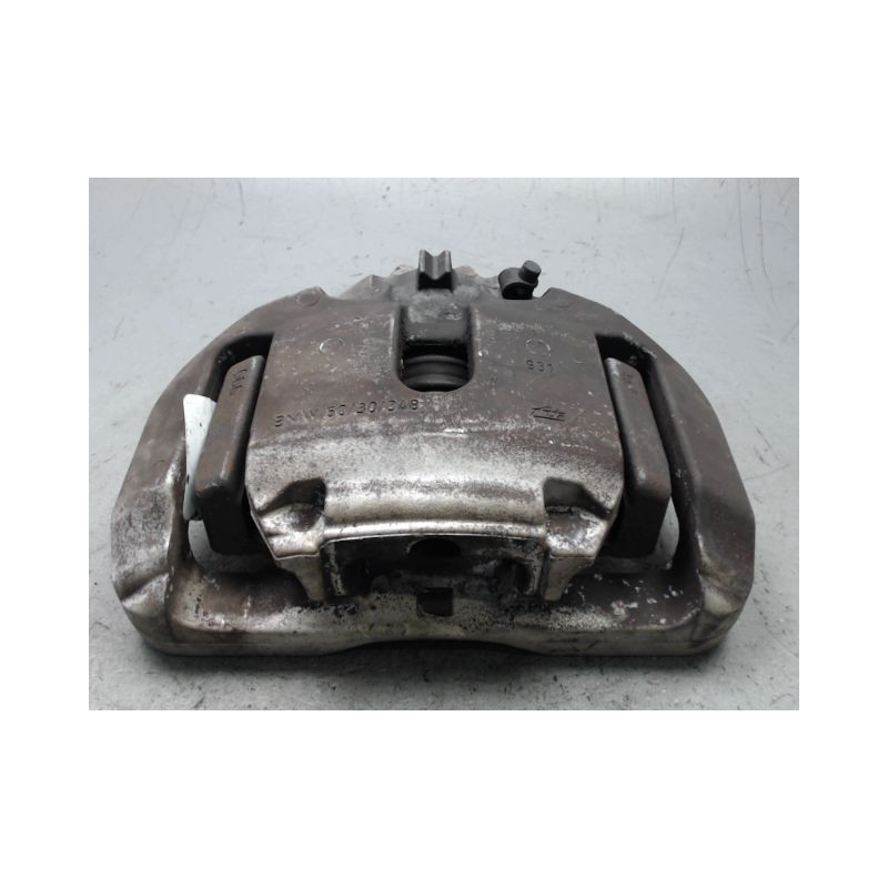 ETRIER DE FREIN AVANT DROIT B.M.W. SERIE 5