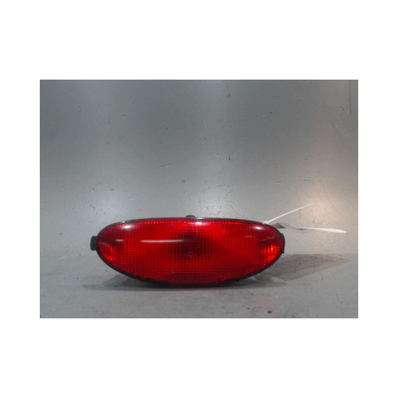 FEU BROUILLARD CENTRAL ARRIERE PEUGEOT 206