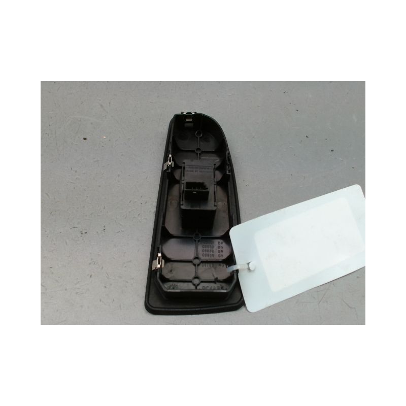 COMMANDE LEVE-GLACE PORTE AVD BMW SERIE 1 I Phase 2 (E87) 2007-2011