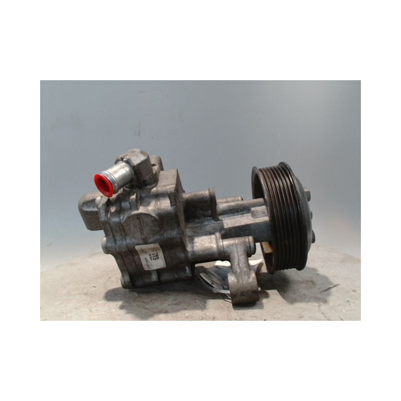 POMPE DIRECTION ASSISTEE B.M.W. X5