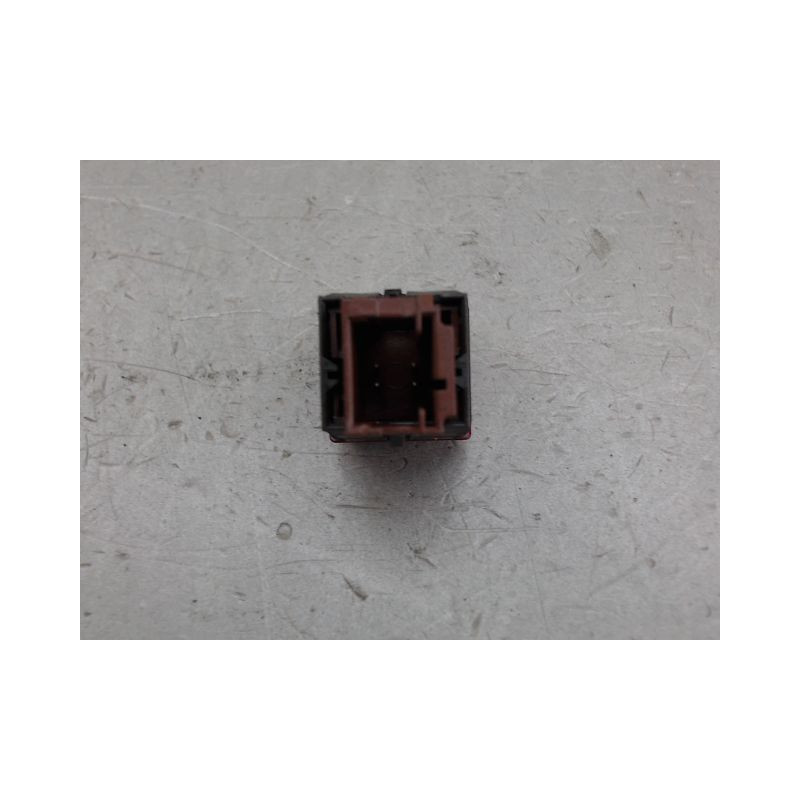 BOUTON DE WARNING PEUGEOT 206