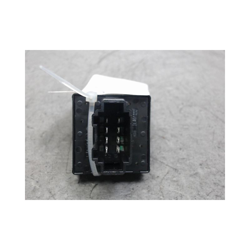 COMMANDE LEVE-GLACE PORTE AVG VOLKSWAGEN UP