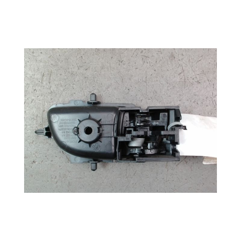 POIGNEE INTERIEURE PORTE AVANT GAUCHE PEUGEOT 108