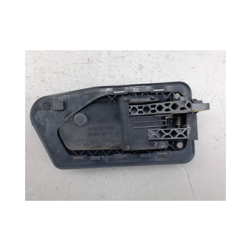 POIGNEE INTERIEURE PORTE AVANT DROIT PEUGEOT 306
