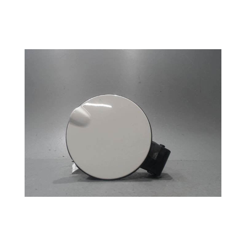 VOLET DE TRAPPE CARBURANT SKODA FABIA