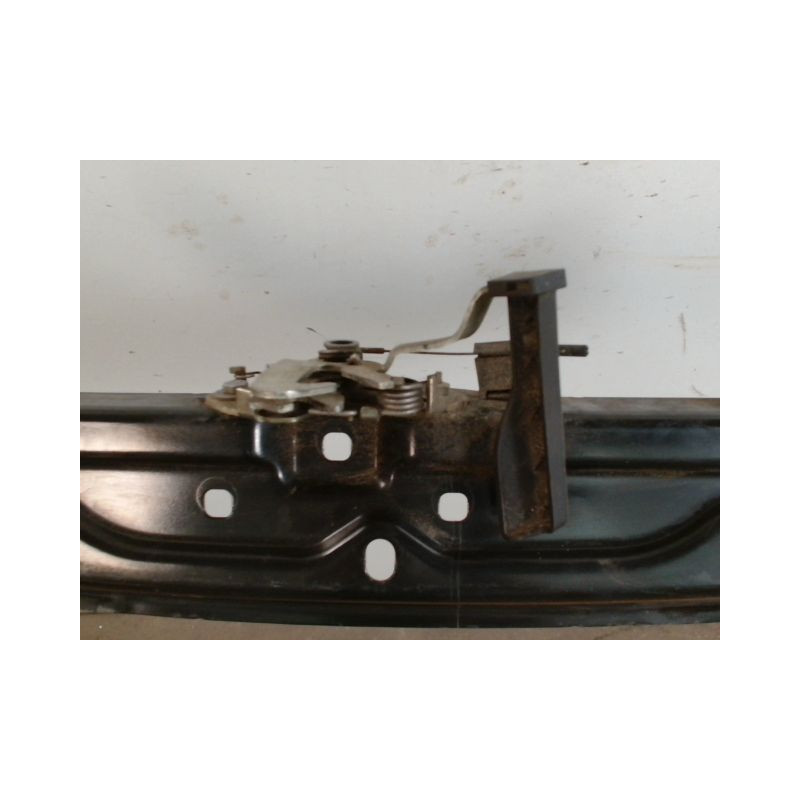 TRAVERSE SUPERIEURE ARMATURE AVANT PEUGEOT 206