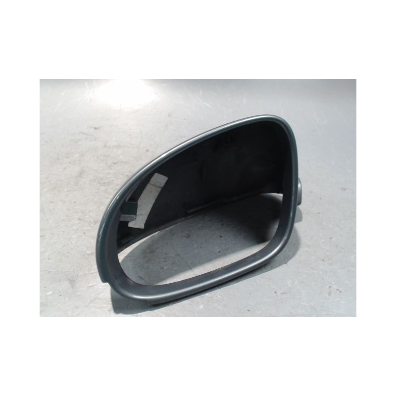 CARENAGE RETROVISEUR EXTERIEUR GAUCHE VOLKSWAGEN GOLF V 2003-2009