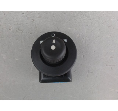 COMMANDE RETROVISSEUR EXT ELECTRIQUE