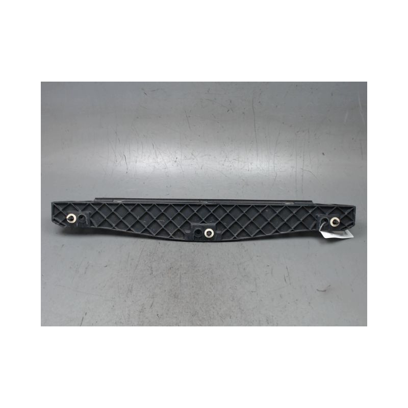 SUPPORT CENTRAL PARE-CHOC ARRIERE  PEUGEOT 308