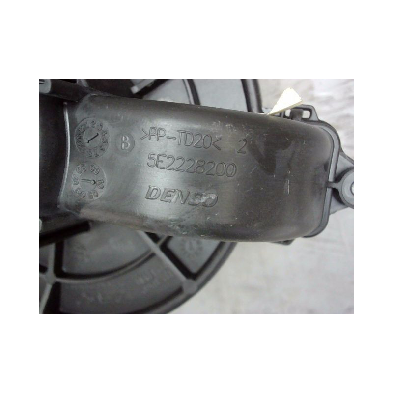 MOTEUR VENTILATEUR CHAUFFAGE CITROEN BERLINGO