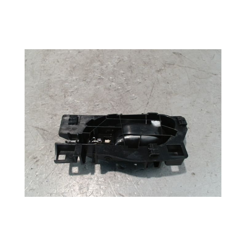 POIGNEE INTERIEURE PORTE AVANT DROIT PEUGEOT 207 CC