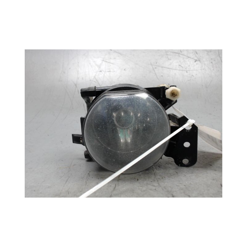 PHARE ANTIBROUILLARD AVANT DROIT B.M.W. SERIE 3