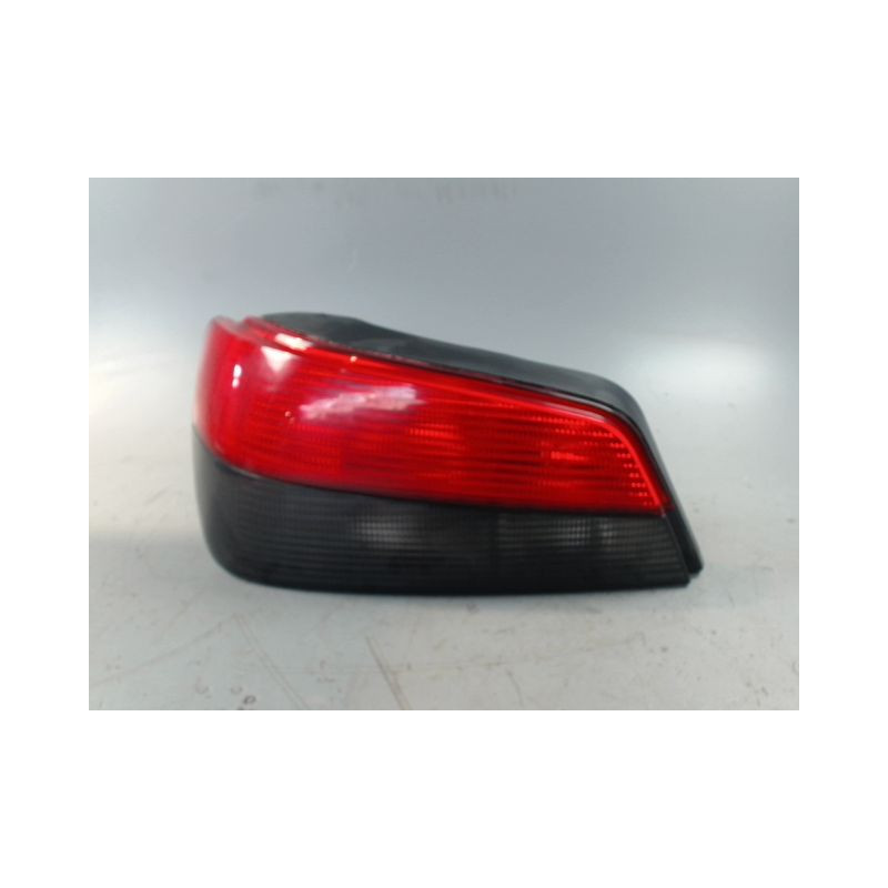 FEU ARRIERE GAUCHE  PEUGEOT 306 97-2001