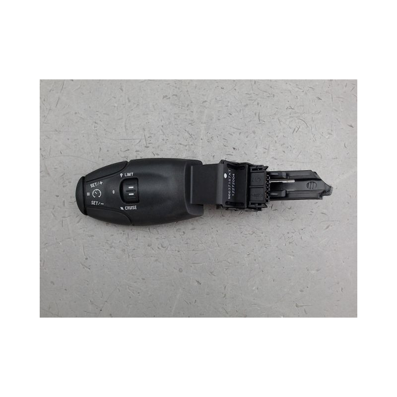 COMMANDE REGULATEUR/LIMITATEUR VITESSE PEUGEOT 5008