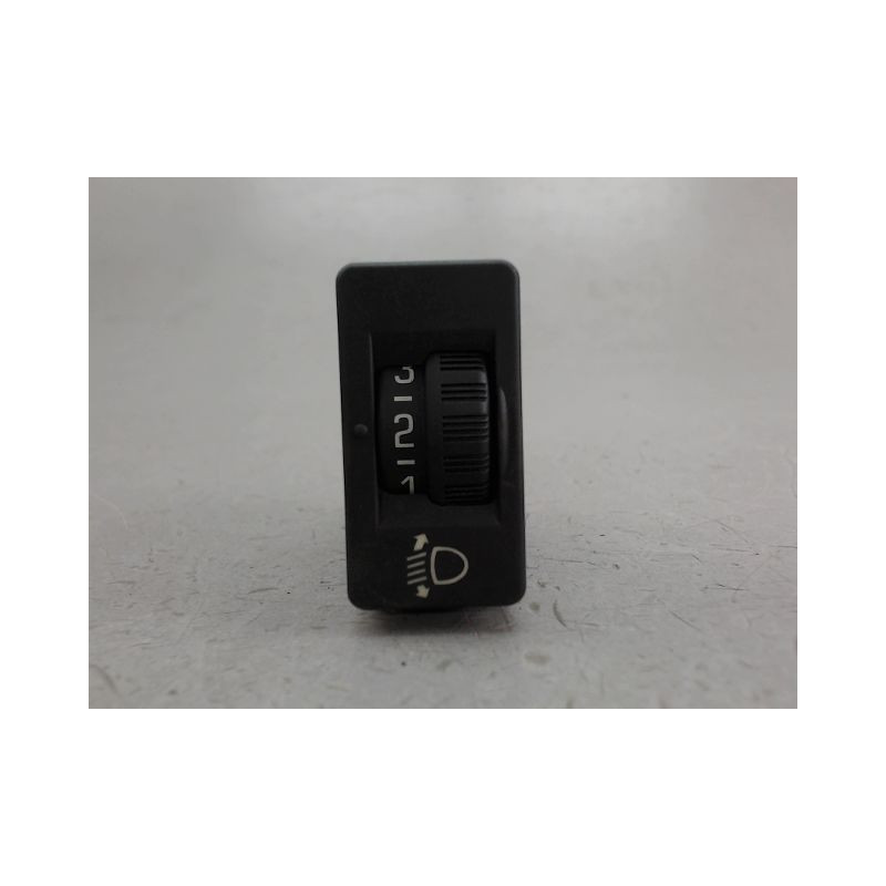 COMMANDE RÉGLAGE HAUTEUR DE PHARE PEUGEOT 5008