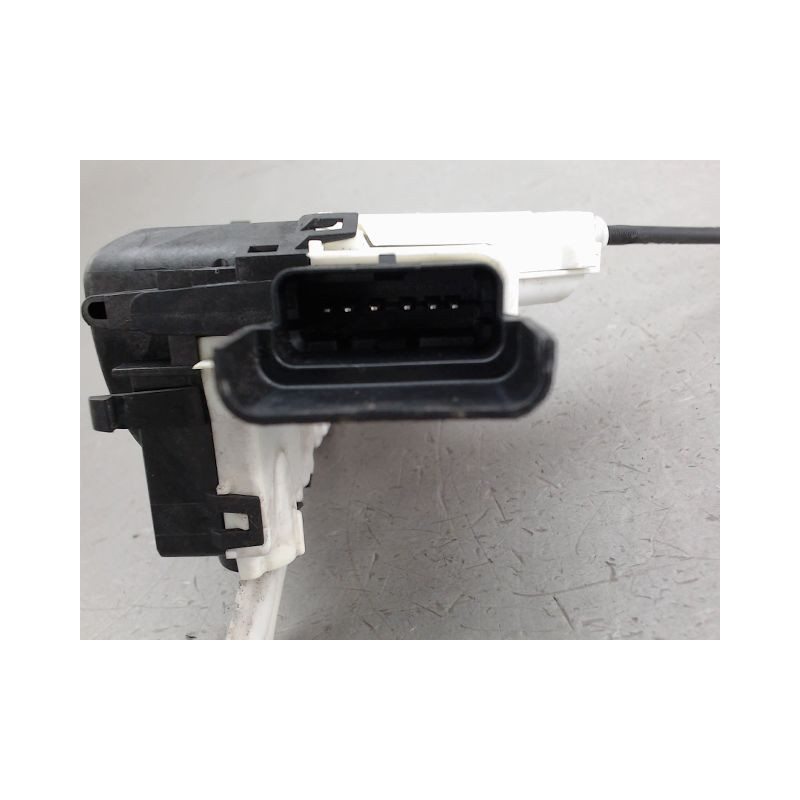 SYSTEME CONDAMNATION AVANT GAUCHE PEUGEOT 5008