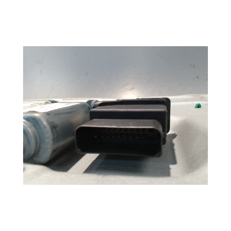 MECANISME+MOTEUR LEVE-GLACE ARRIERE GAUCHE VOLKSWAGEN TOURAN