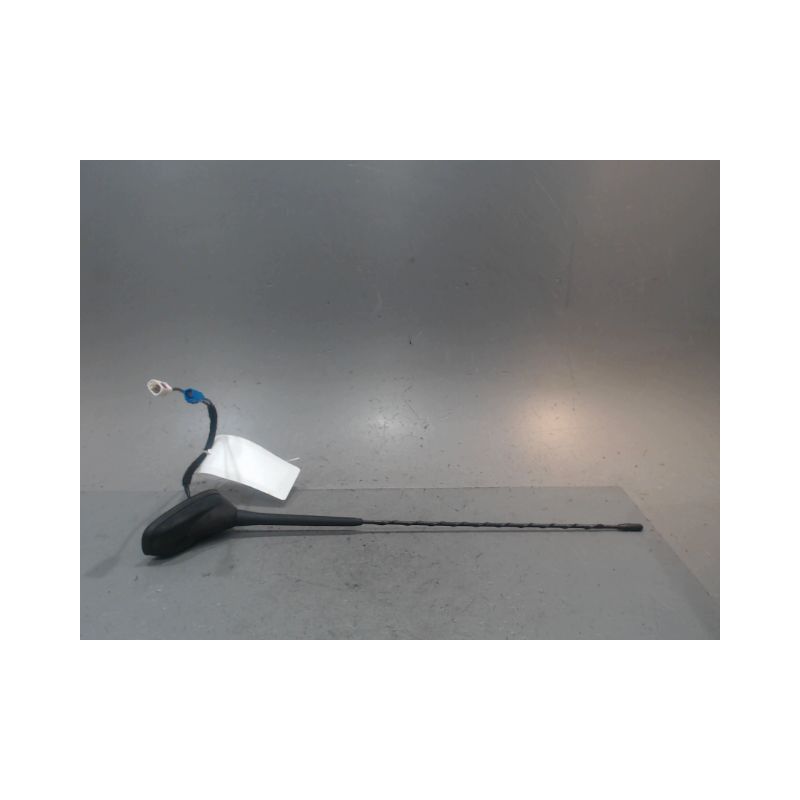 ANTENNE RADIO PEUGEOT 208