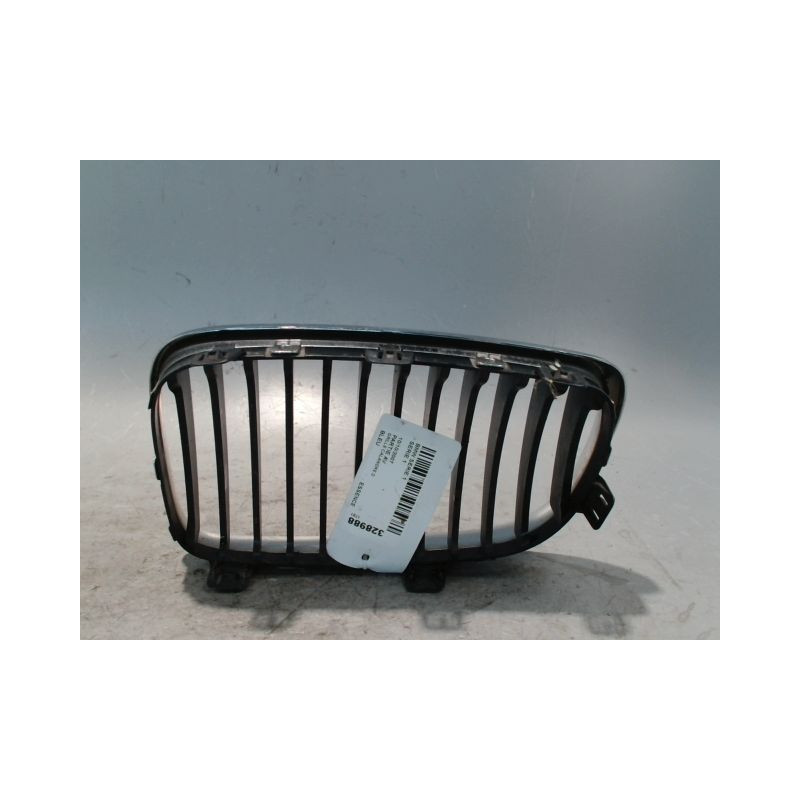 GRILLE CALANDRE DROIT BMW SERIE 1