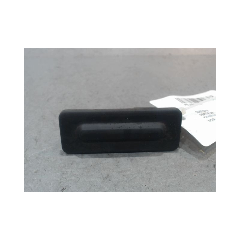 POIGNEE EXTERIEURE HAYON PEUGEOT 308