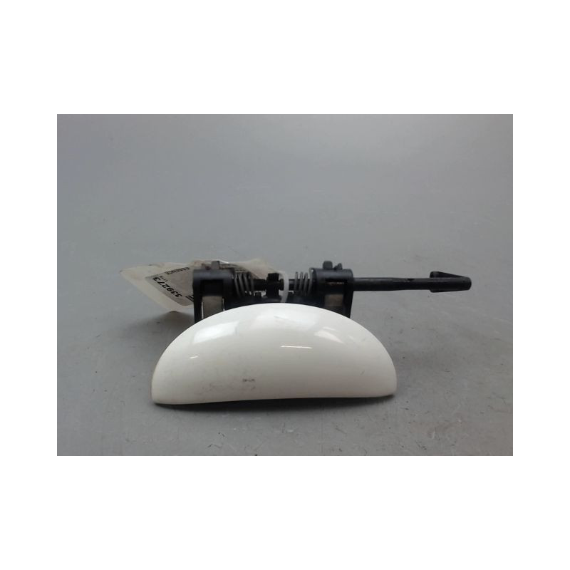 POIGNEE EXTERIEURE PORTE AVANT GAUCHE PEUGEOT 206 + 2009-2013
