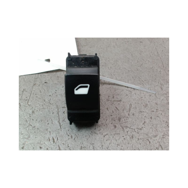 COMMANDE LEVE-GLACE PORTE AVD PEUGEOT 308 2011-