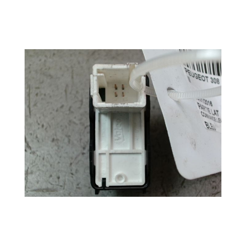 COMMANDE LEVE-GLACE PORTE AVD PEUGEOT 308 2011-