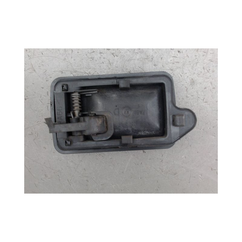 POIGNEE INTERIEURE PORTE AVANT DROIT PEUGEOT 106