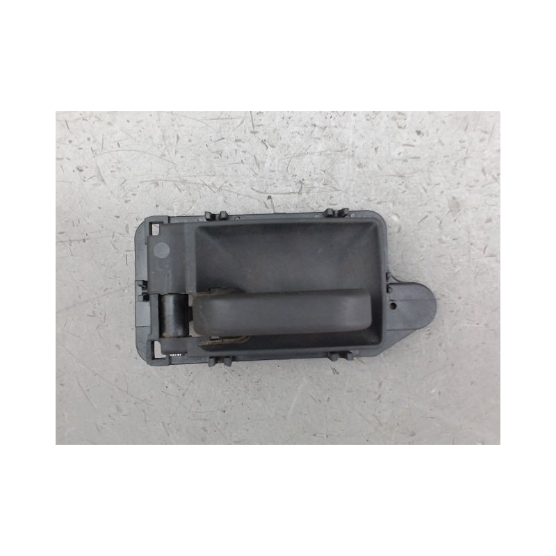 POIGNEE INTERIEURE PORTE AVANT GAUCHE PEUGEOT 106