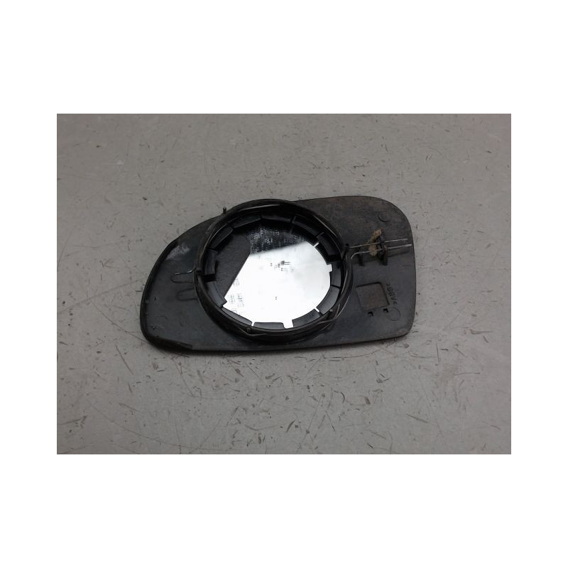 GLACE RETROVISEUR EXT D CITROEN SAXO