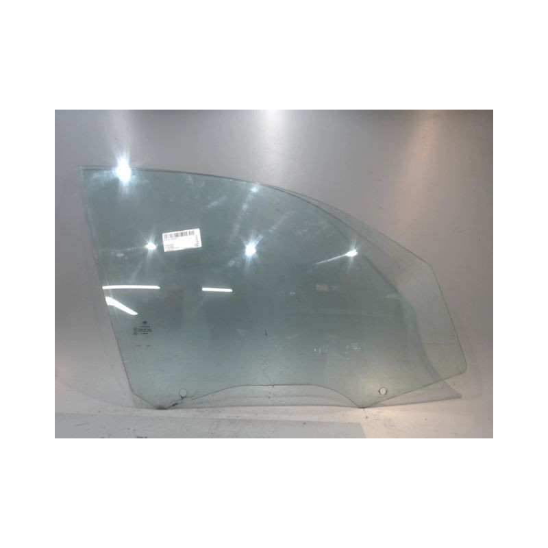 GLACE PORTE AVD B.M.W. SERIE 1