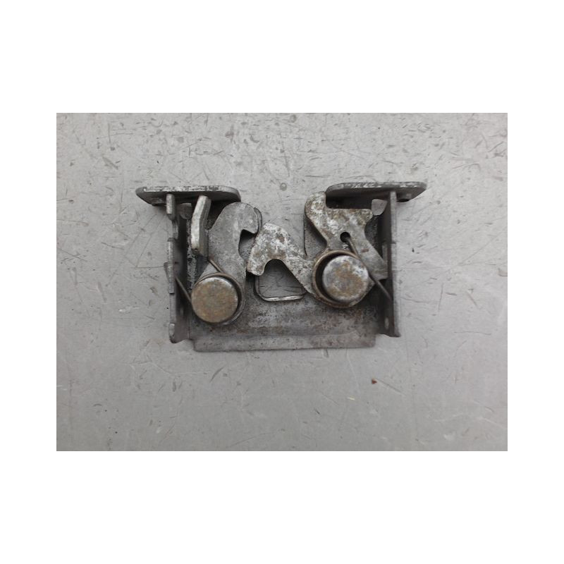 SERRURE CAPOT B.M.W. SERIE 1