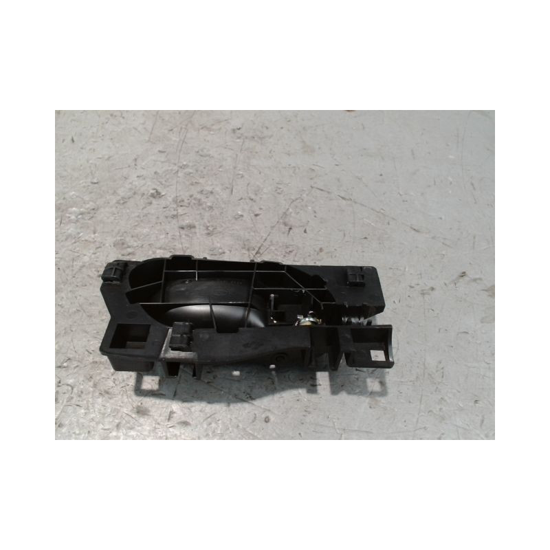 POIGNEE INTERIEURE PORTE AVANT GAUCHE PEUGEOT 308 2011-