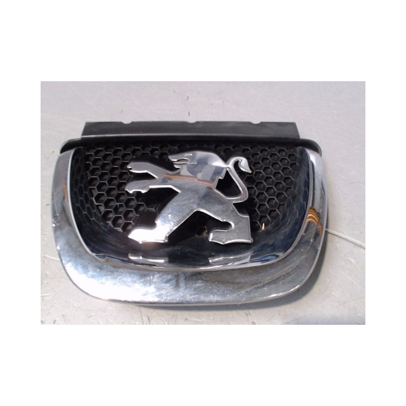 SIGLE CALANDRE PEUGEOT 308 SW 2008-