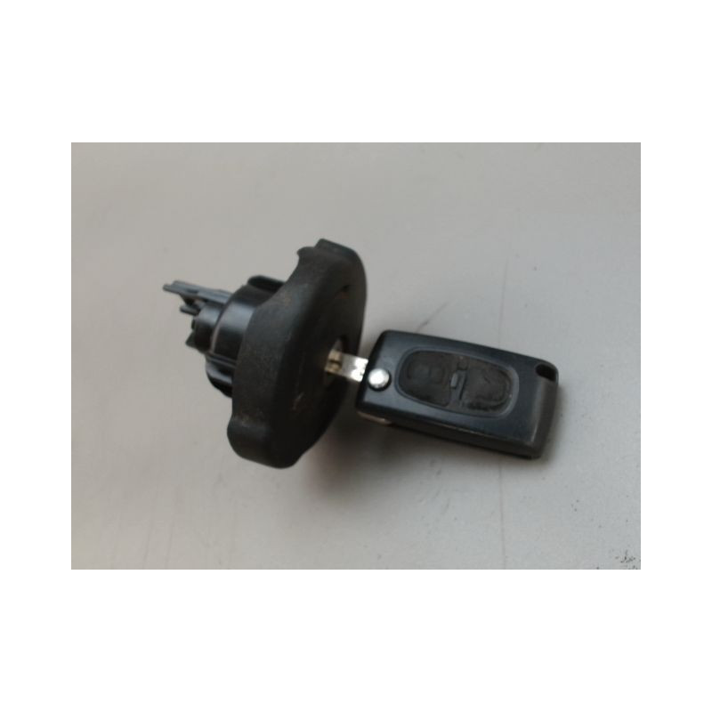 BOUCHON RESERVOIR A CARBURANT PEUGEOT 3008