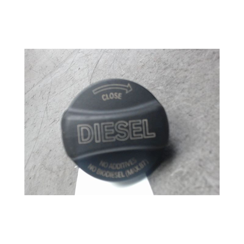 BOUCHON RESERVOIR A CARBURANT MINI MINI 2010-