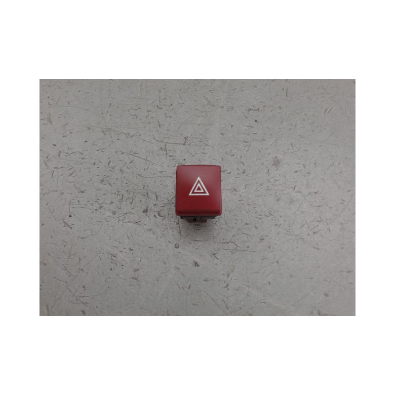 BOUTON DE WARNING PEUGEOT 207