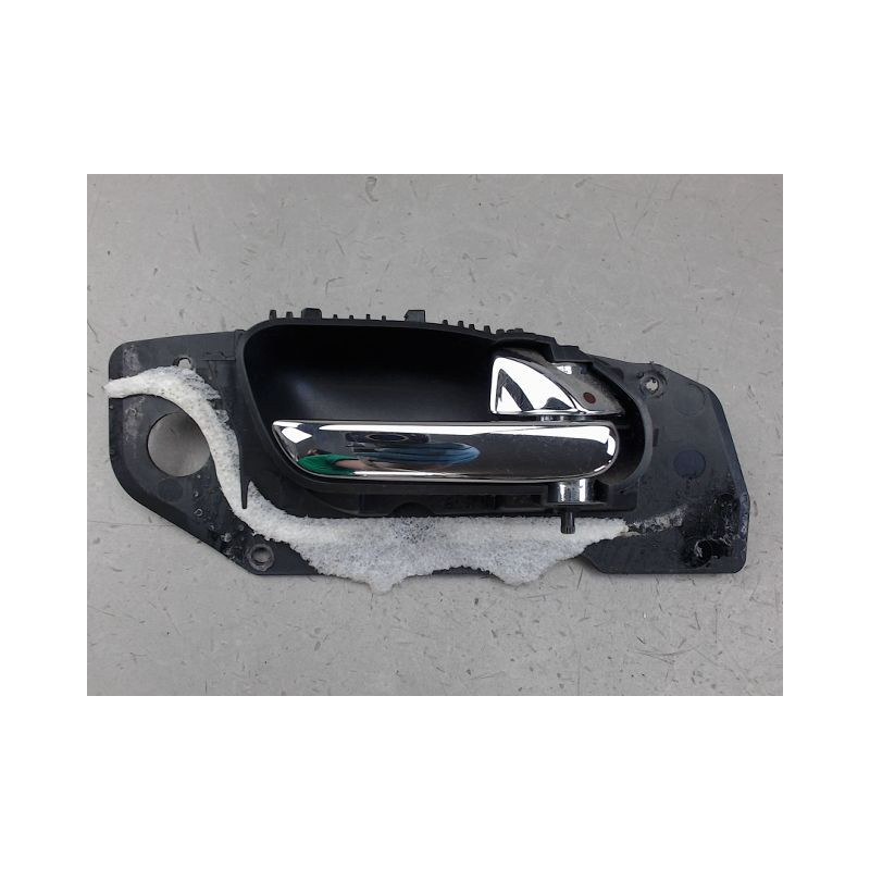 POIGNEE INTERIEURE PORTE AVANT DROIT PEUGEOT 607