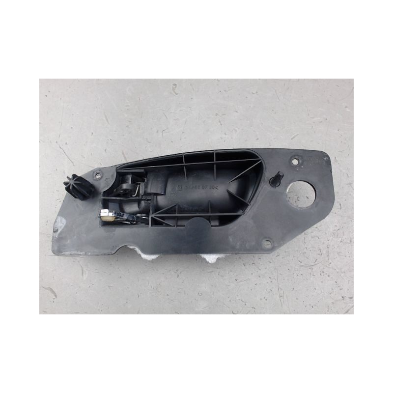 POIGNEE INTERIEURE PORTE AVANT DROIT PEUGEOT 607