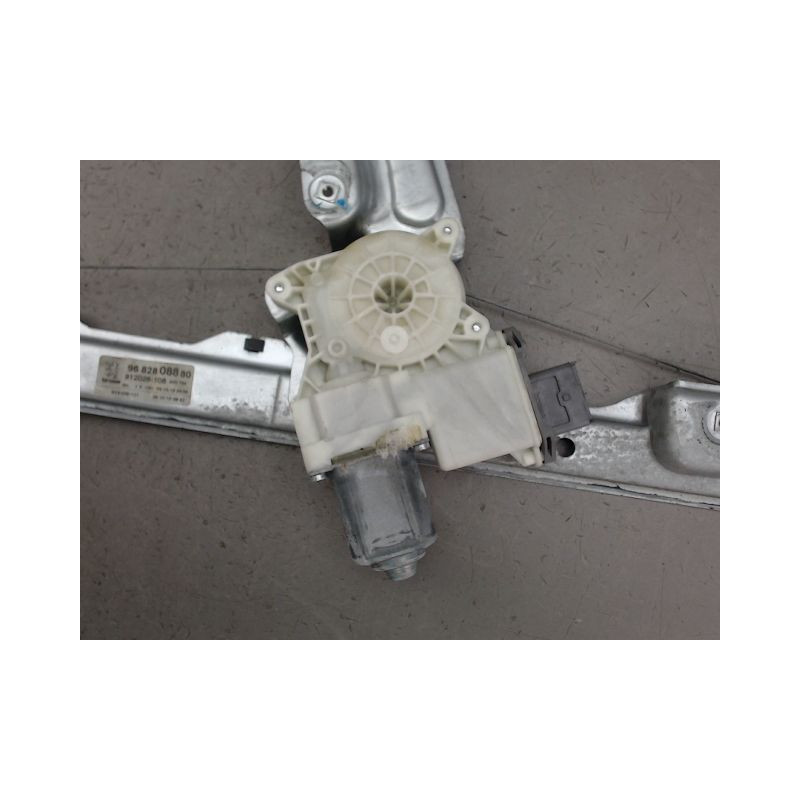 MECANISME LEVE-GLACE AVANT DROIT PEUGEOT 3008