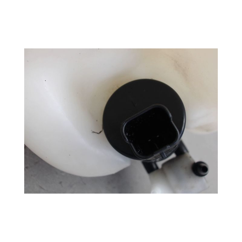RESERVOIR LAVE-GLACE AVANT PEUGEOT 3008
