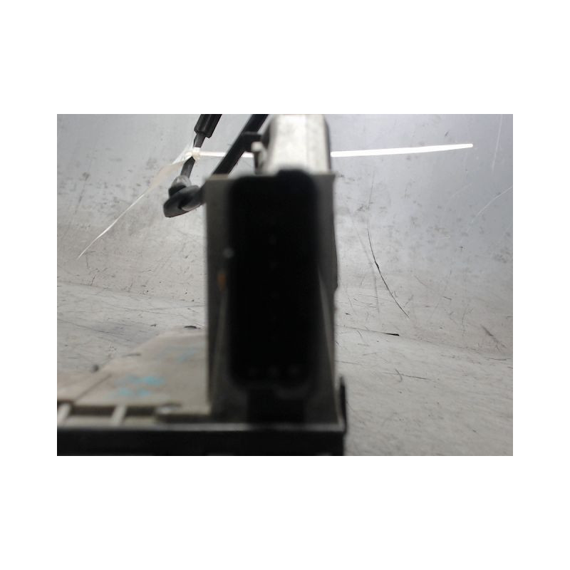 SYSTEME CONDAMNATION ARRIERE DROIT PEUGEOT 208