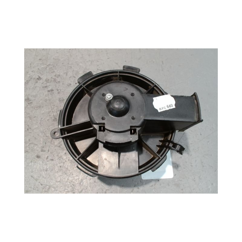 MOTEUR VENTILATEUR CHAUFFAGE PEUGEOT 206+ 2009-