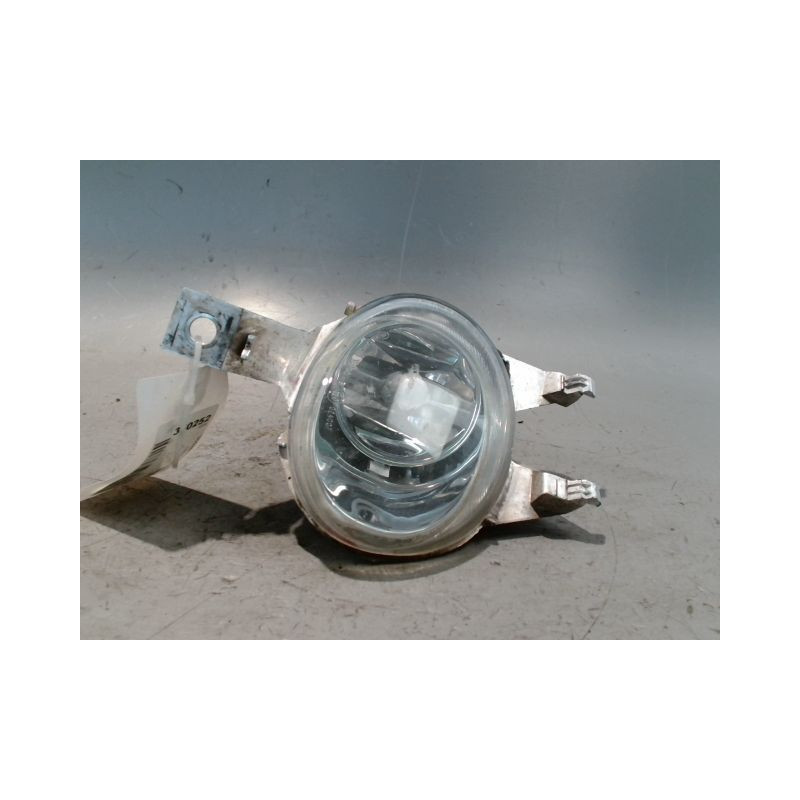 PHARE ANTIBROUILLARD AVANT DROIT PEUGEOT 206 5P