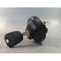 BOUCHON RESERVOIR A CARBURANT PEUGEOT 307 2005-2007