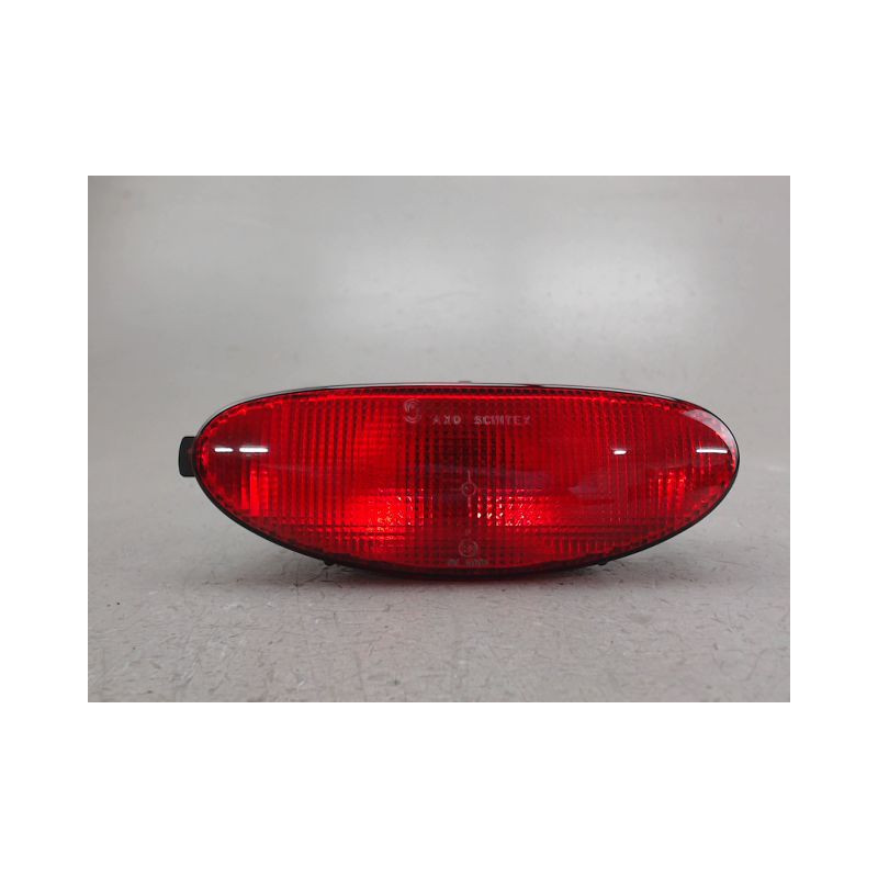FEU BROUILLARD CENTRAL ARRIERE PEUGEOT 206