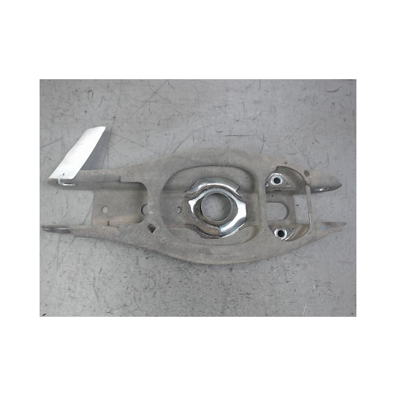 TRIANGLE INFERIEUR ARRIERE DROIT B.M.W. SERIE 1