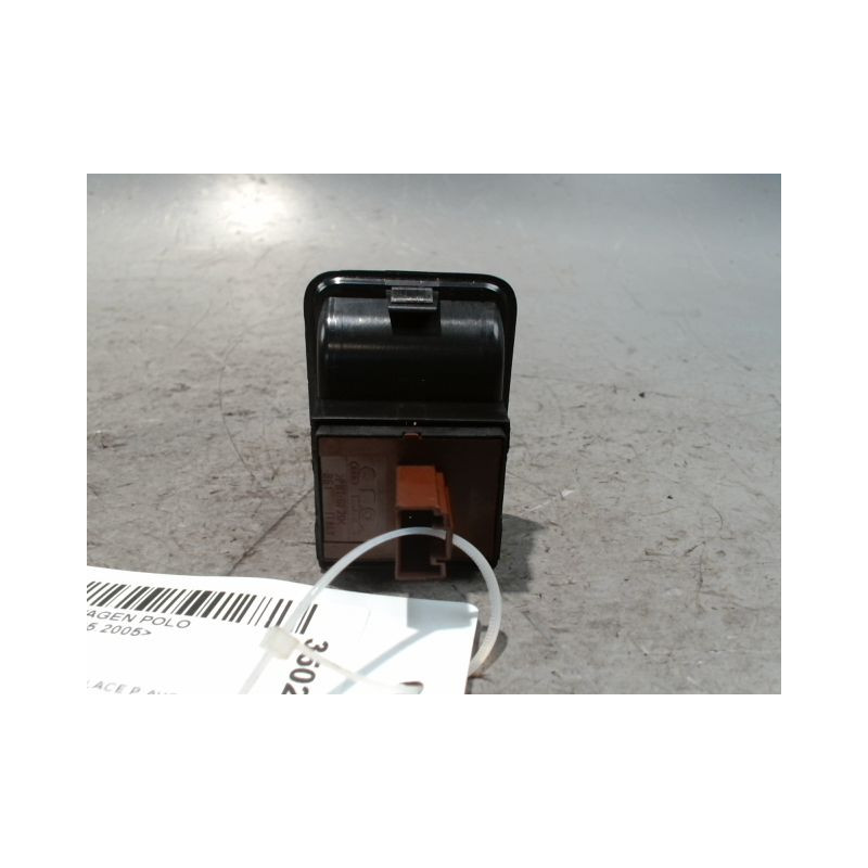 COMMANDE LEVE-GLACE PORTE AVG VOLKSWAGEN POLO 2005-